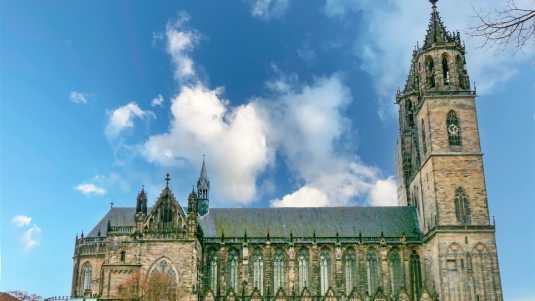Der Magdeburger Dom ist dei bedeutendste Sehenswürdigkeit der Stadt Historische Bauwerke, Deutschland, Magdeburg, Kathedrale, Dom, Sehenswürdigkeit