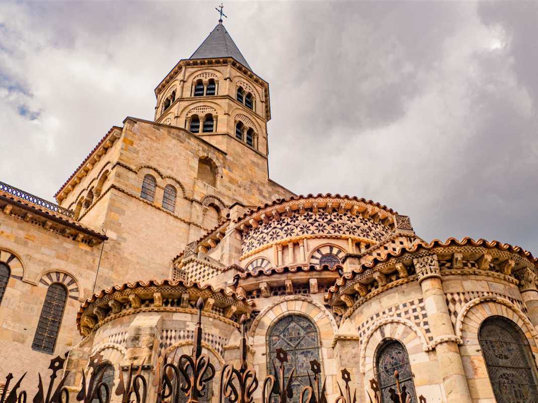 historische bauwerke, frankfreich, clermont-ferrand, notre-dame du port