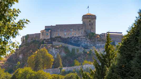 Château fort de Lourdes - In diesem historischen Bauwerk wird die Geschichte von Lourdes nachvollziehbar historische bauwerke, frankreich, lourdes, Château fort de Lourdes