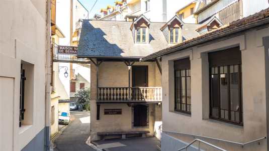 historische bauwerke, frankreich, lourdes, maison natale de bernadette, geburtshaus der bernadette