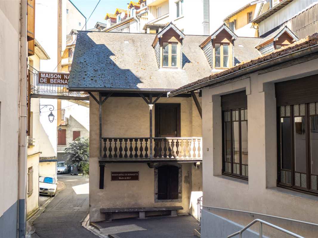 historische bauwerke, frankreich, lourdes, maison natale de bernadette, geburtshaus der bernadette