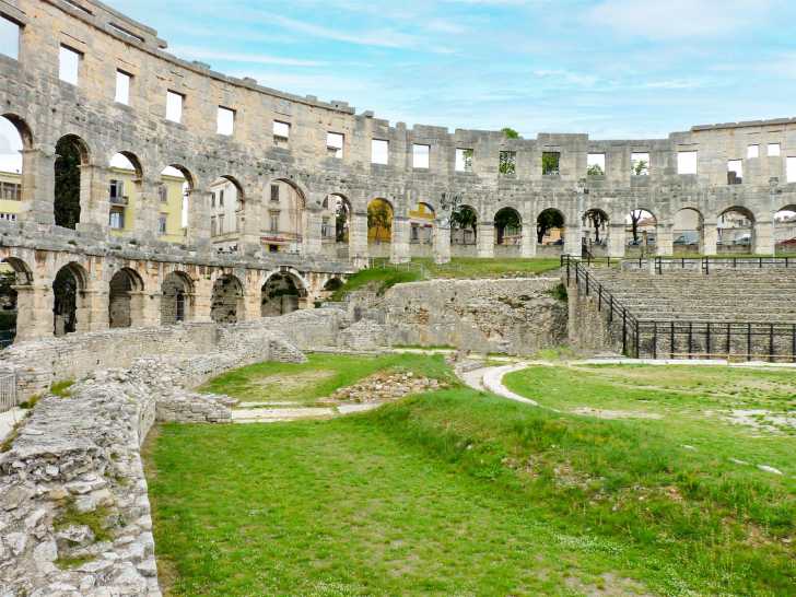 Historische Bauwerke, Kroatien, Pula, Amphitheater