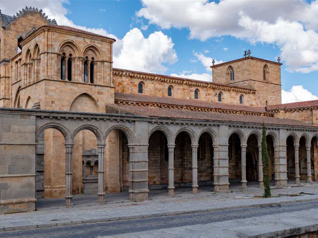 historische bauwerke, spanien, avila,