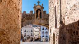historische bauwerke, spanien, cáceres, arco de la estrella, sternenbogen