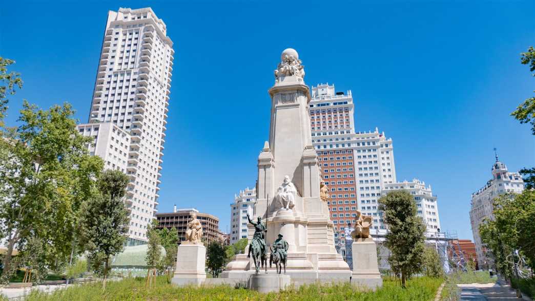 historische bauwerke, spanien, madrid, plaza España 