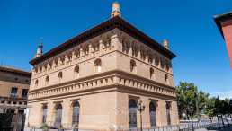 historische bauwerke, spanien, saragossa, alte Börse, lonja de mercarderes