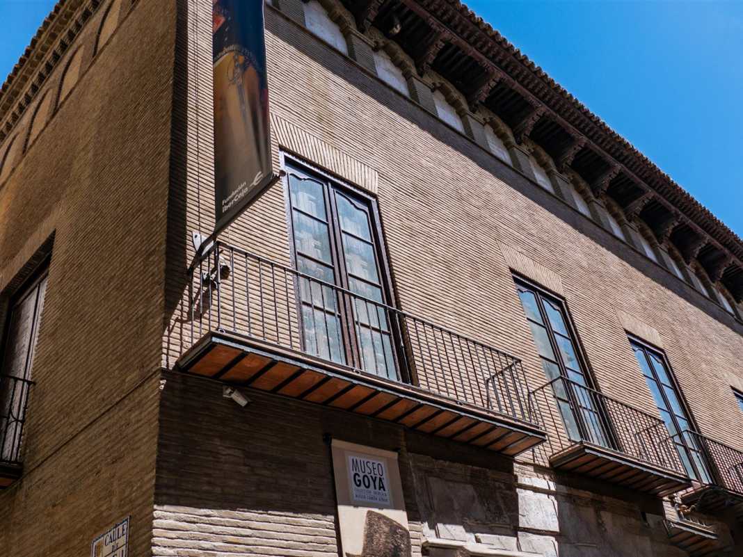 historische bauwerke, spanien, saragossa, goya museum