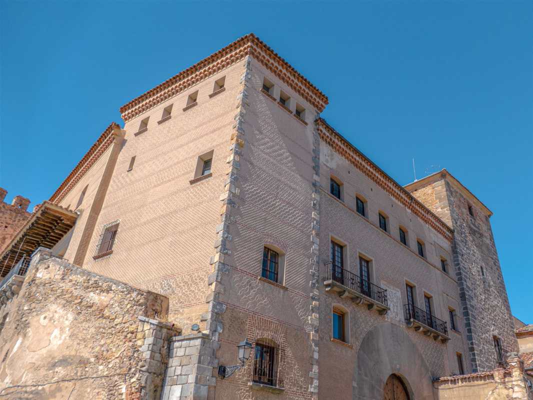 historische bauwerke, spanien, segovia, casa de las cadenas